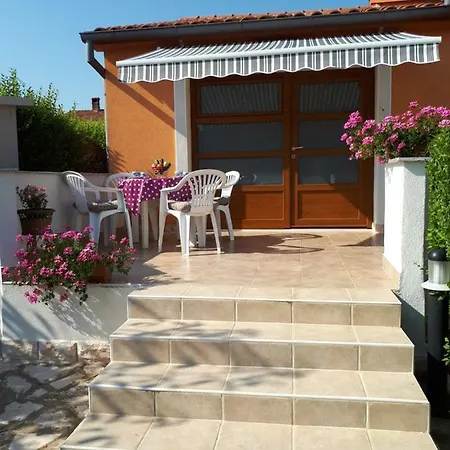 House For 2 