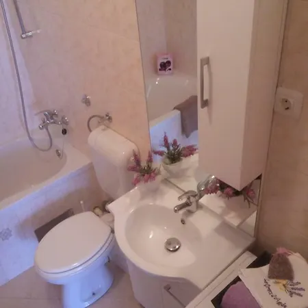 House For 2 