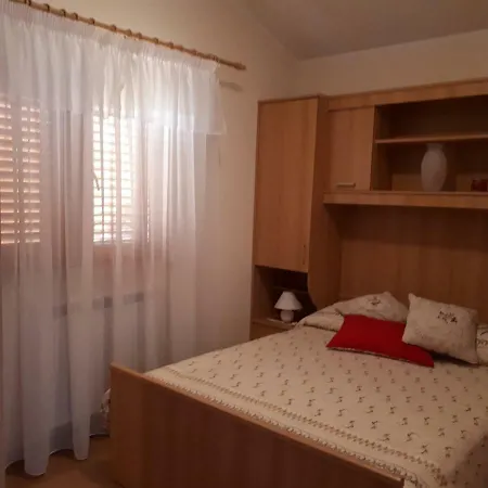 House For 2 