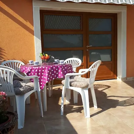 House For 2 